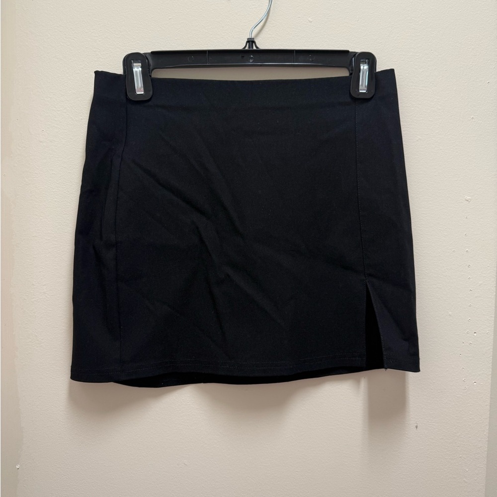 Elegant Black Mini Skirt for Women NWT